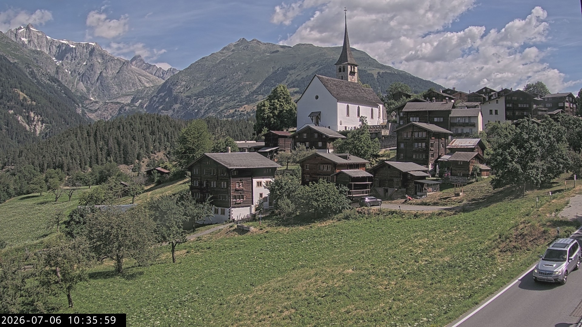 Archived image Webcam Ernen - Church