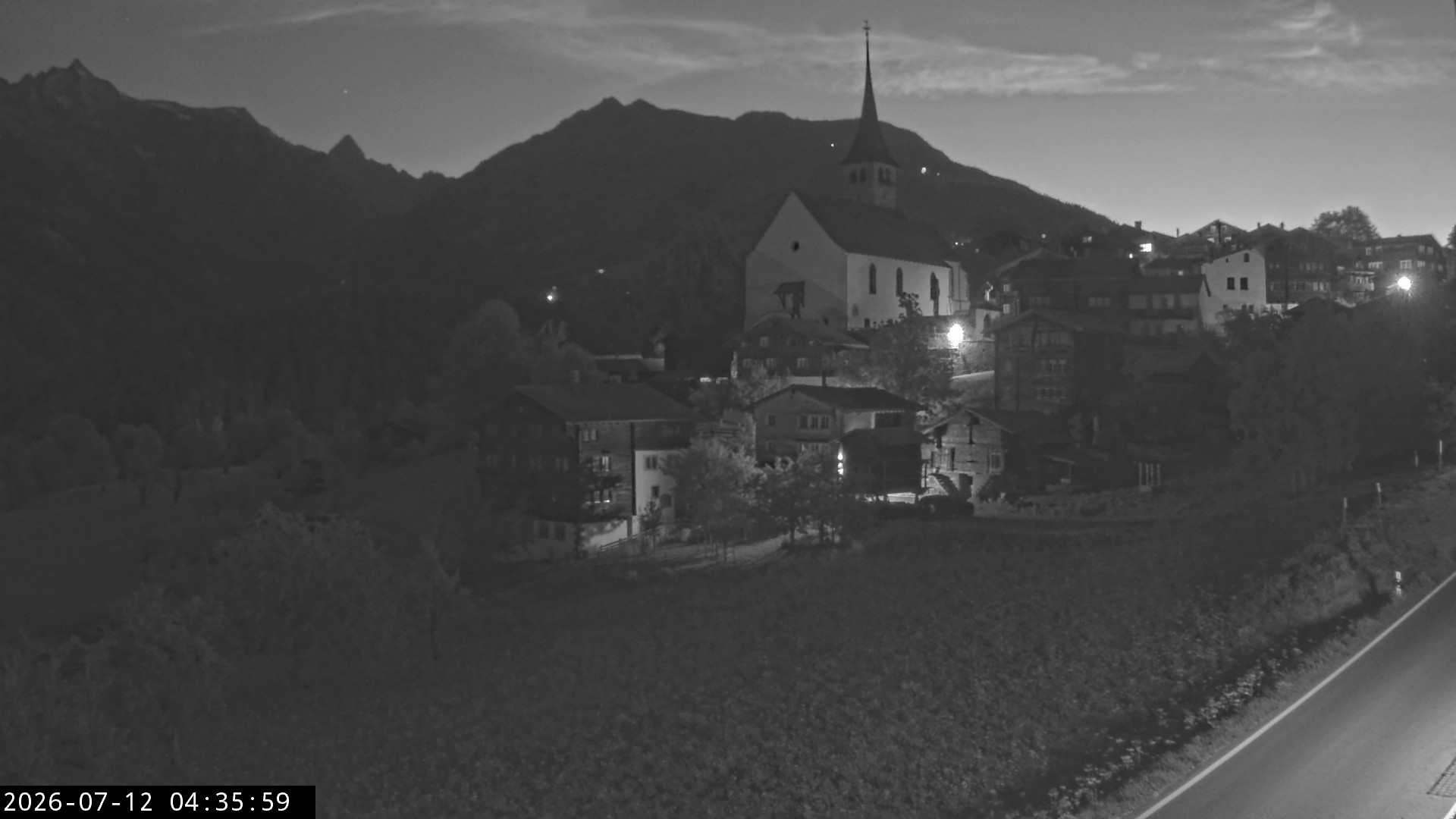 Archived image Webcam Ernen - Church