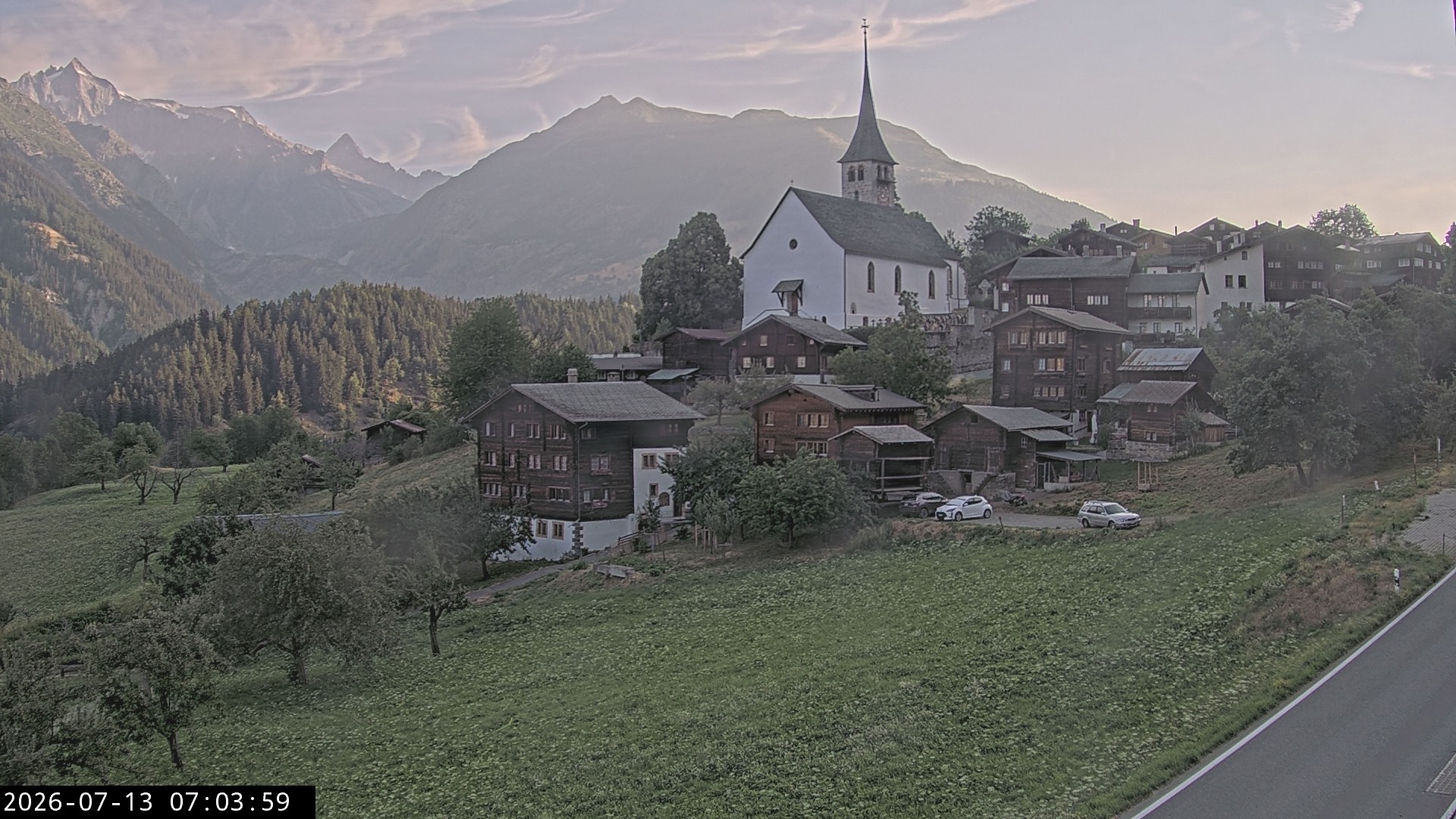 Archived image Webcam Ernen - Church