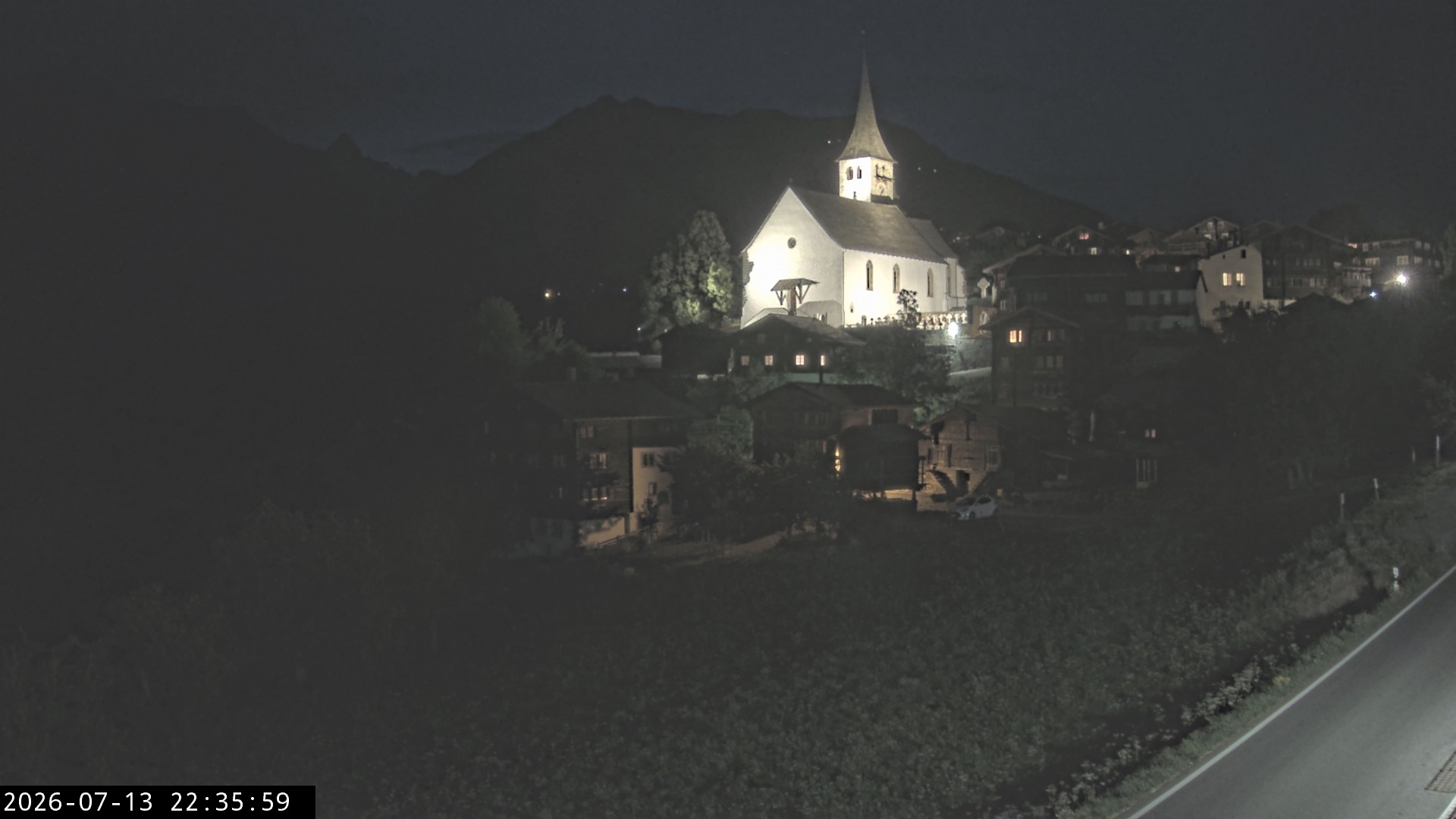 Archived image Webcam Ernen - Church