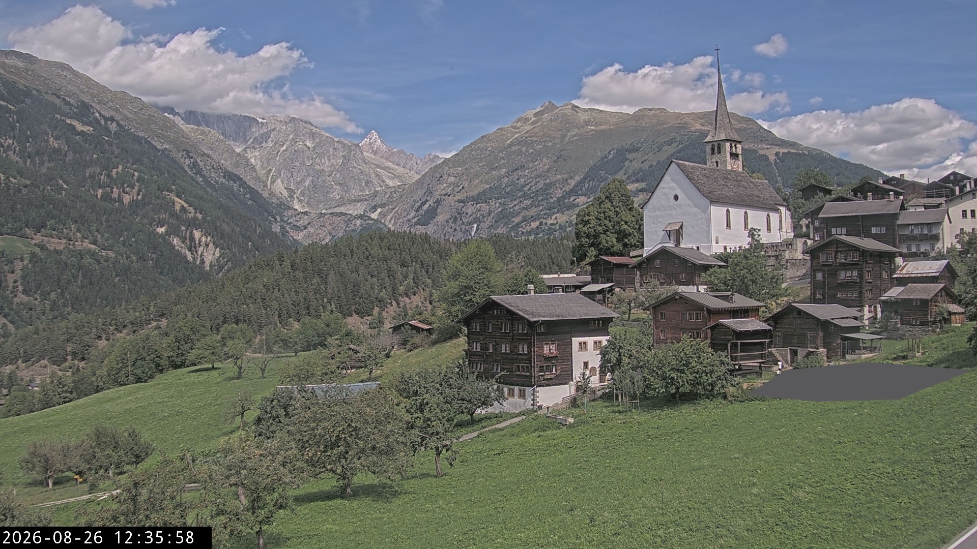 Archived image Webcam Ernen - Church