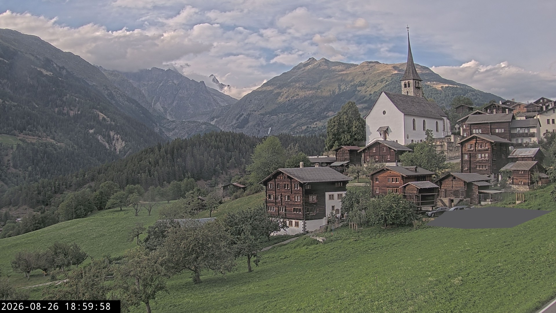 Archived image Webcam Ernen - Church