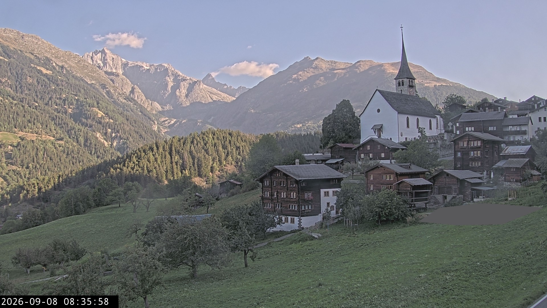 Archived image Webcam Ernen - Church