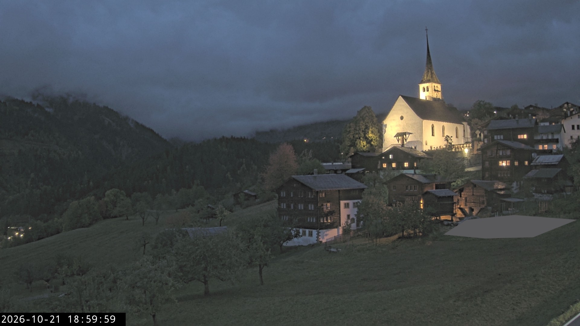 Archiv Foto Webcam Dorfansicht Ernen mit Kirche