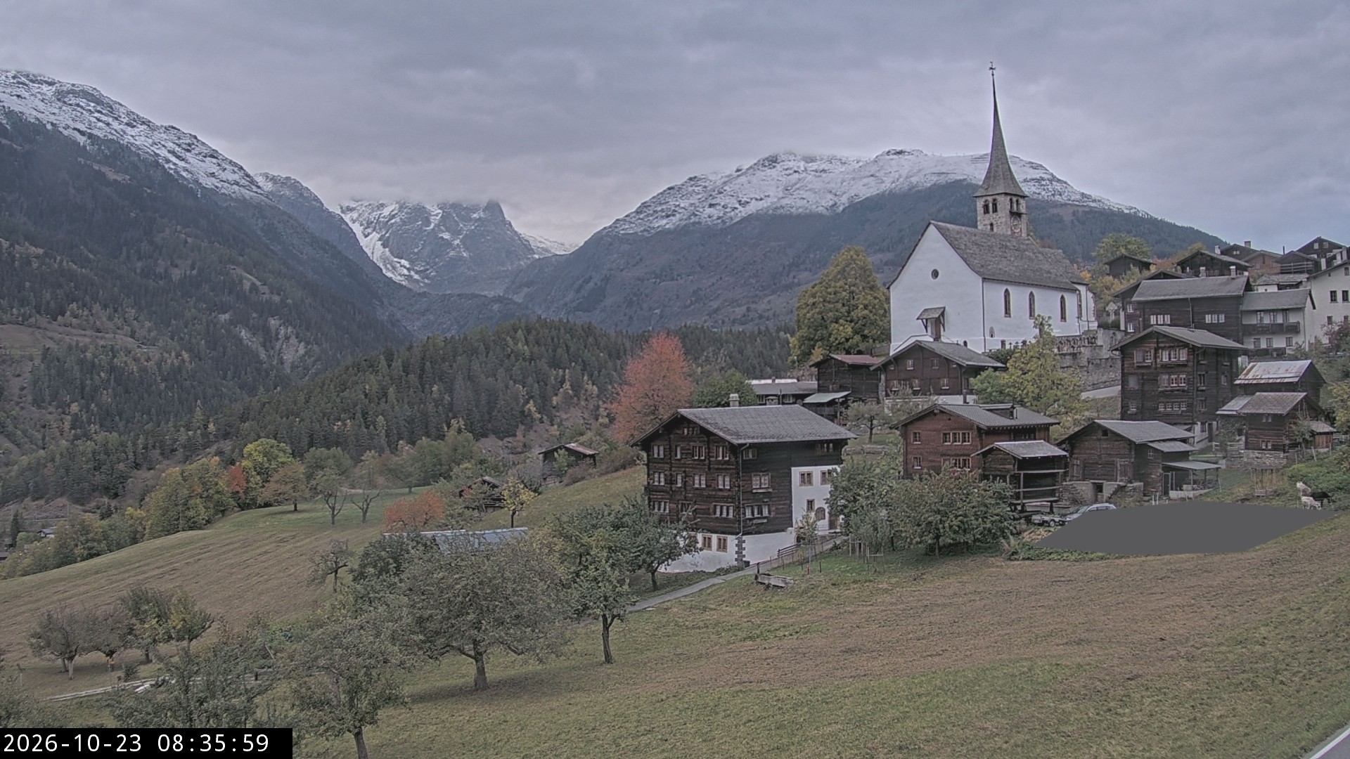 Archived image Webcam Ernen - Church