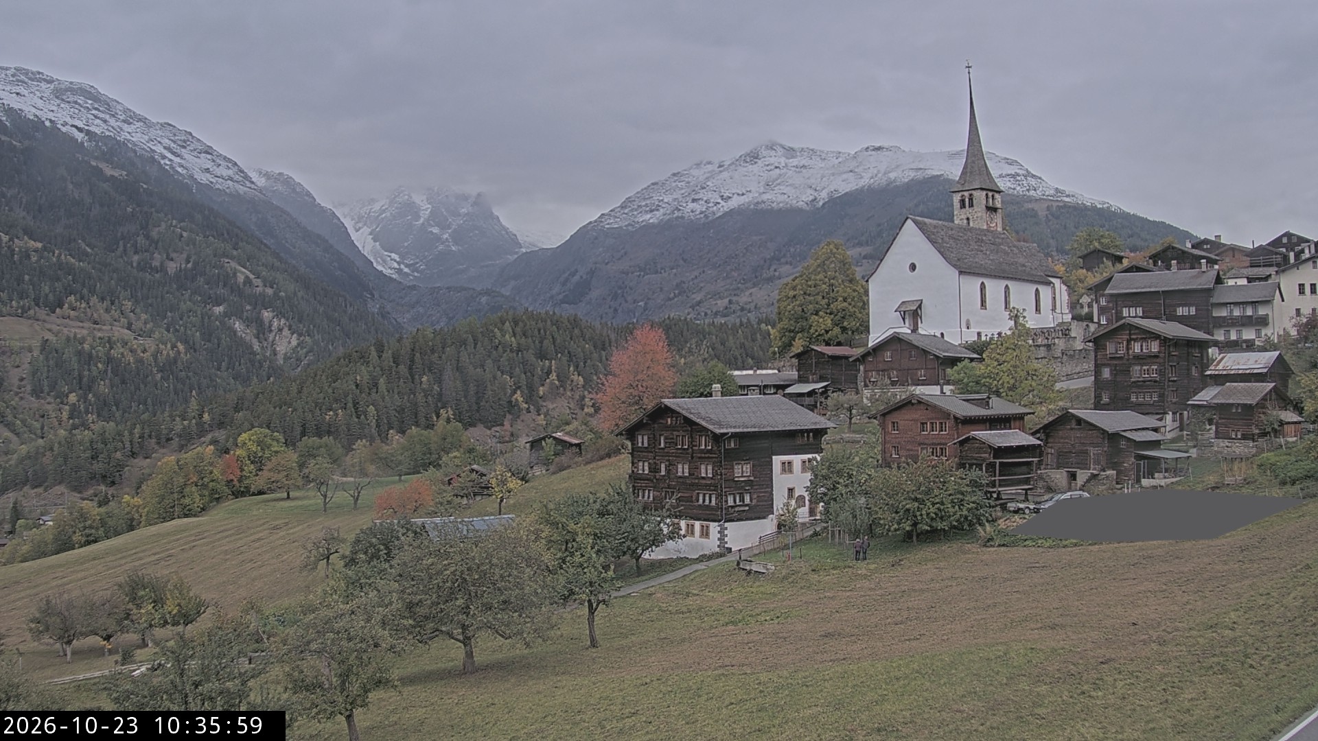 Archived image Webcam Ernen - Church