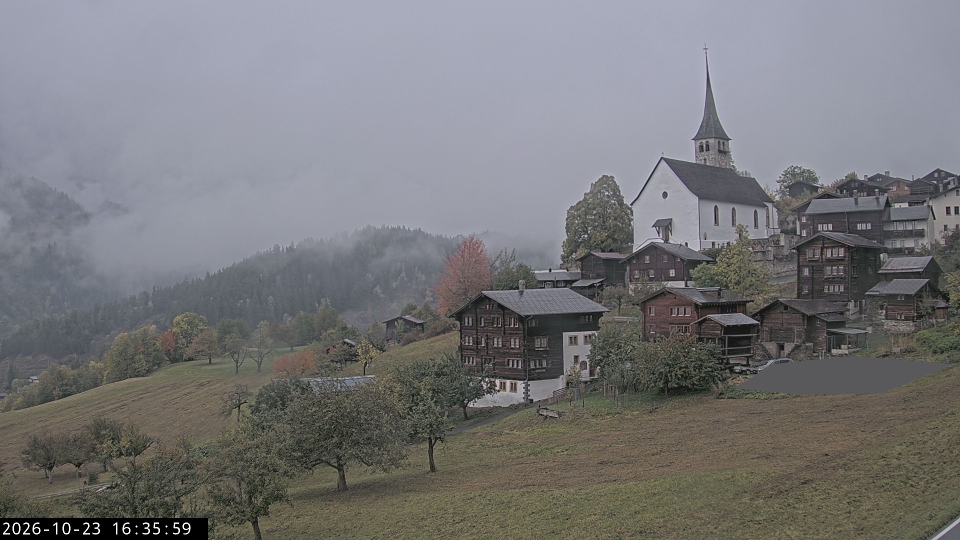 Archived image Webcam Ernen - Church