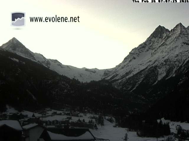 Archived image Webcam Dent Blanche near Evoléne