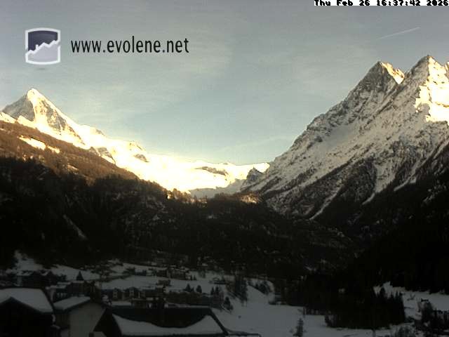 Archived image Webcam Dent Blanche near Evoléne