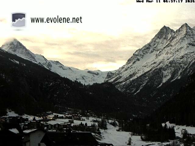 Archiv Foto Webcam Blick auf den Dent Blanche