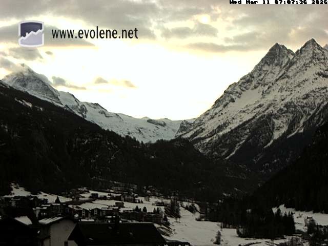 Archiv Foto Webcam Blick auf den Dent Blanche