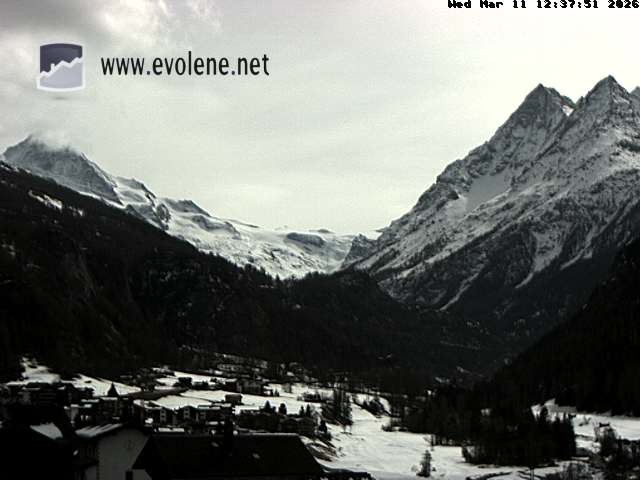Archiv Foto Webcam Blick auf den Dent Blanche
