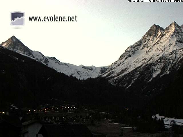 Archiv Foto Webcam Blick auf den Dent Blanche