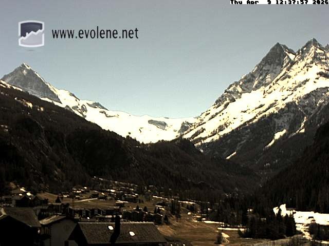 Archiv Foto Webcam Blick auf den Dent Blanche