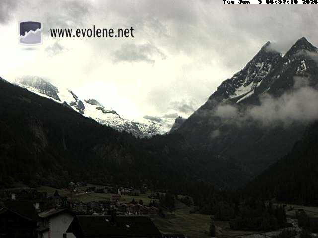 Archived image Webcam Dent Blanche near Evoléne