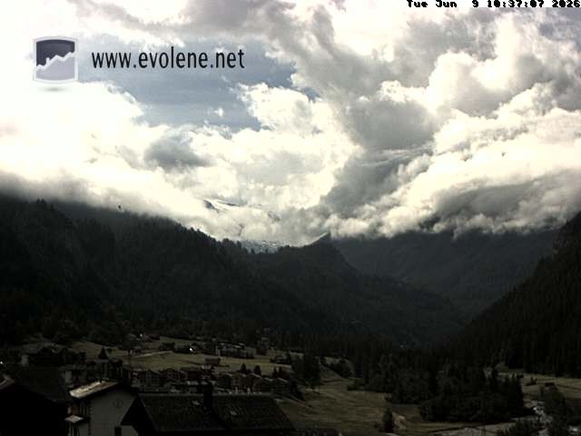 Archived image Webcam Dent Blanche near Evoléne
