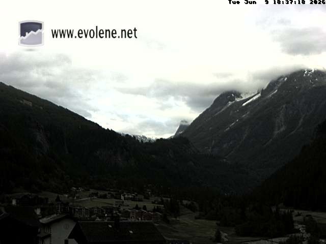 Archived image Webcam Dent Blanche near Evoléne