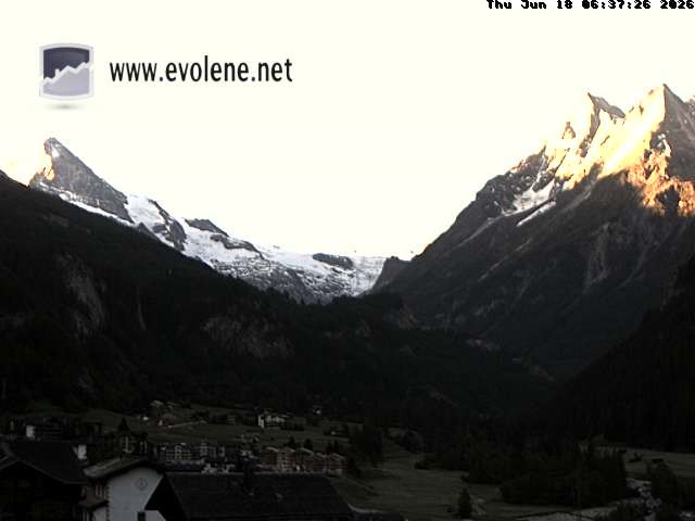 Archived image Webcam Dent Blanche near Evoléne