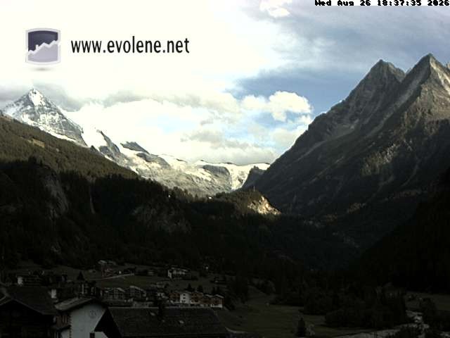 Archived image Webcam Dent Blanche near Evoléne