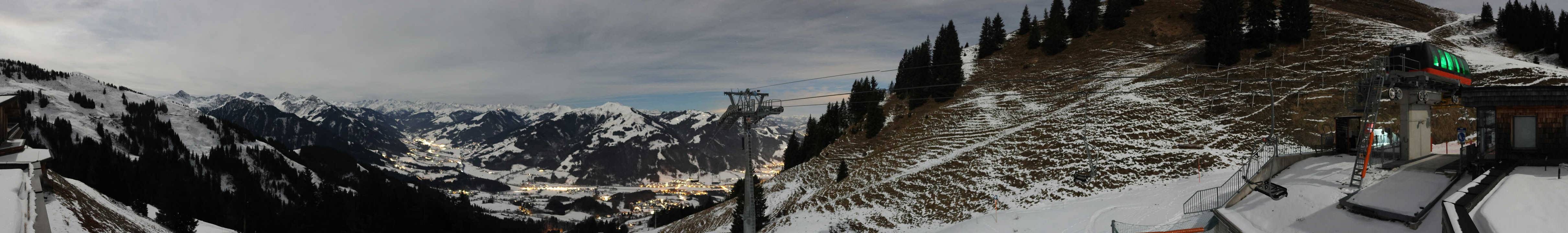 Archiv Foto Webcam Blick von der Bichlalm über Kitzbühel