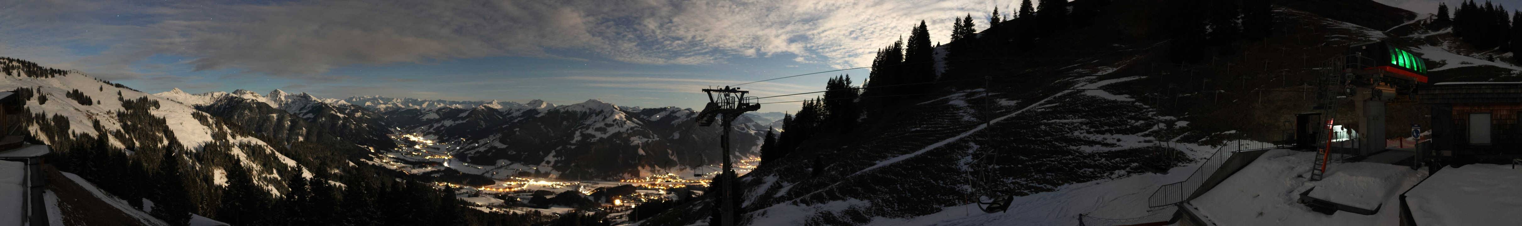 Archiv Foto Webcam Blick von der Bichlalm über Kitzbühel