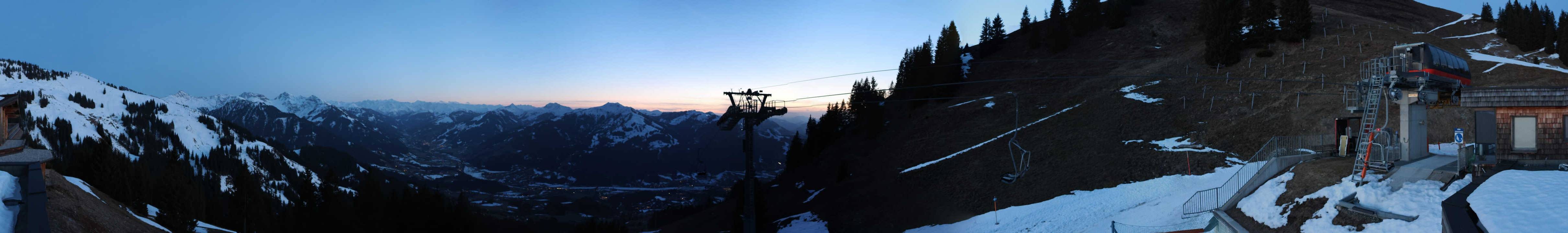 Archiv Foto Webcam Blick von der Bichlalm über Kitzbühel