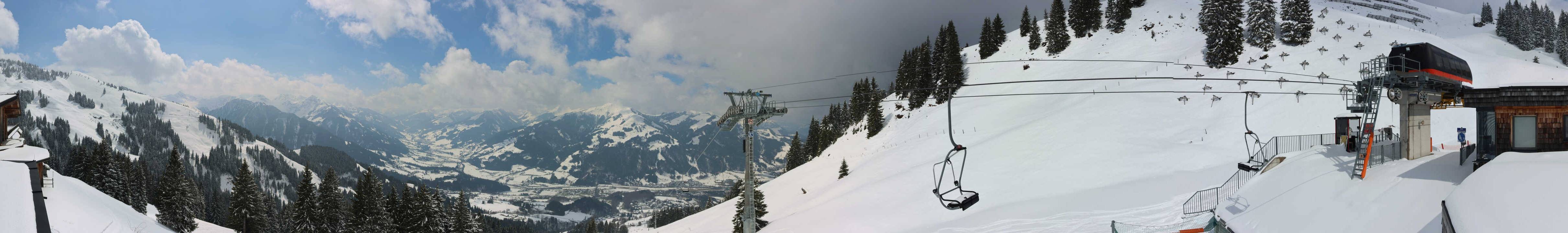 Archiv Foto Webcam Blick von der Bichlalm über Kitzbühel