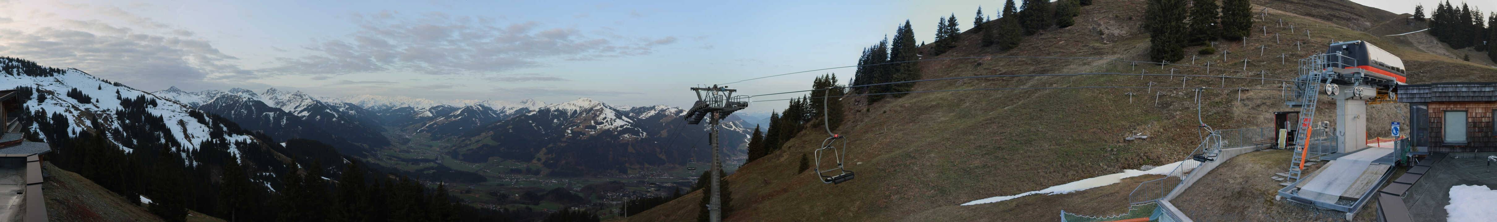 Archiv Foto Webcam Blick von der Bichlalm über Kitzbühel