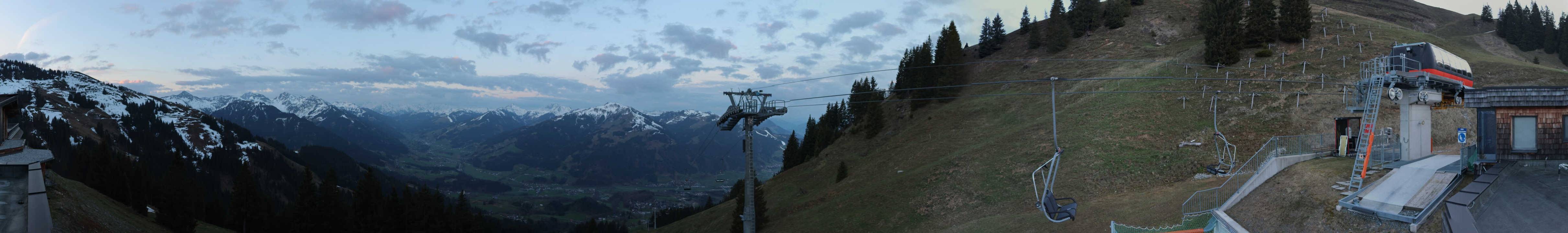 Archiv Foto Webcam Blick von der Bichlalm über Kitzbühel