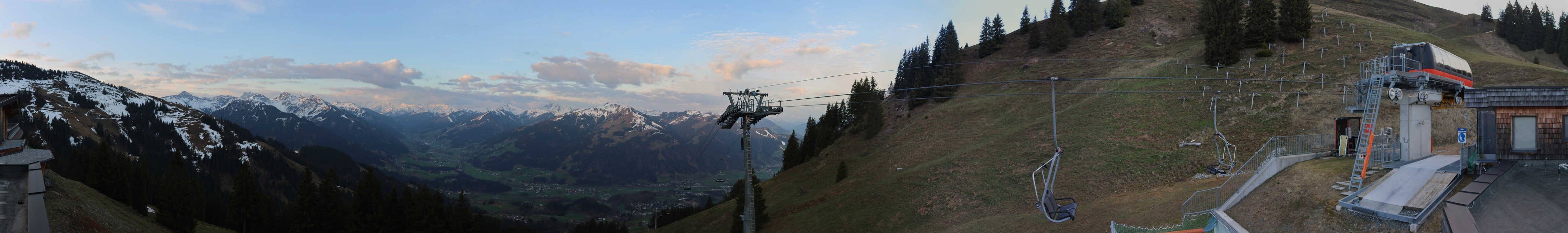 Archiv Foto Webcam Blick von der Bichlalm über Kitzbühel