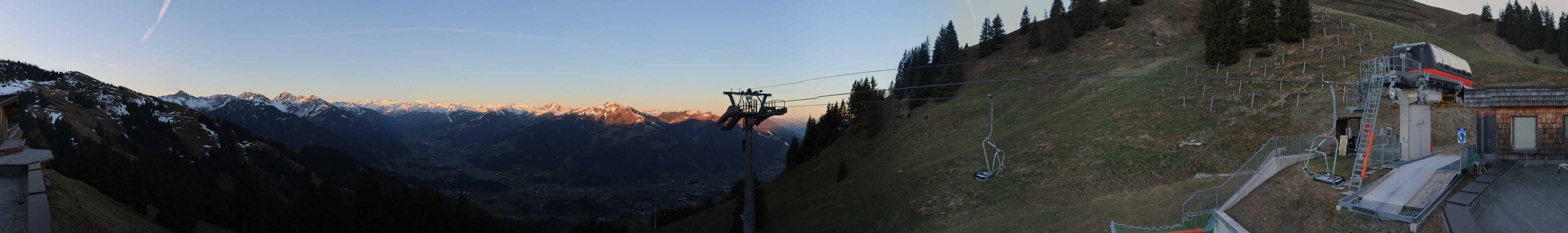 Archiv Foto Webcam Blick von der Bichlalm über Kitzbühel