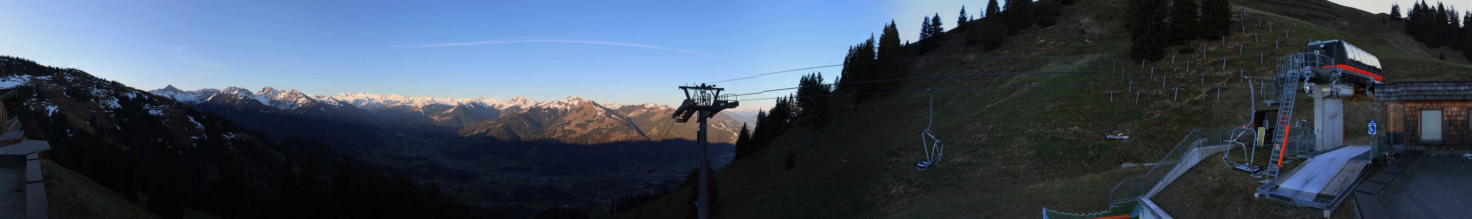 Archiv Foto Webcam Blick von der Bichlalm über Kitzbühel