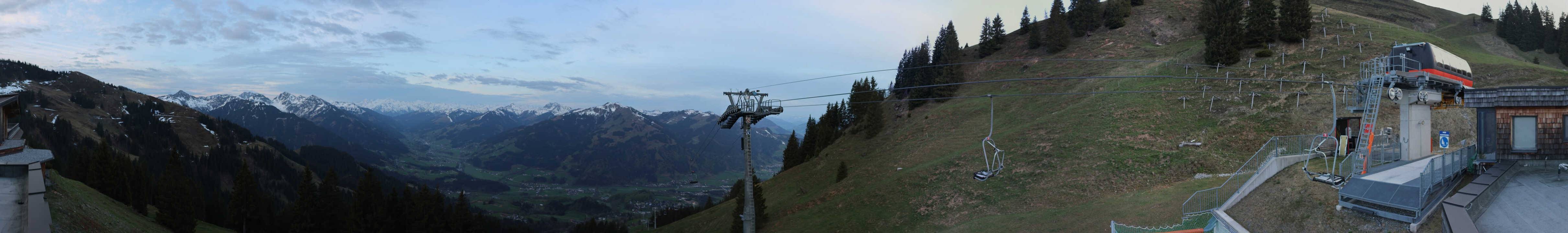 Archiv Foto Webcam Blick von der Bichlalm über Kitzbühel