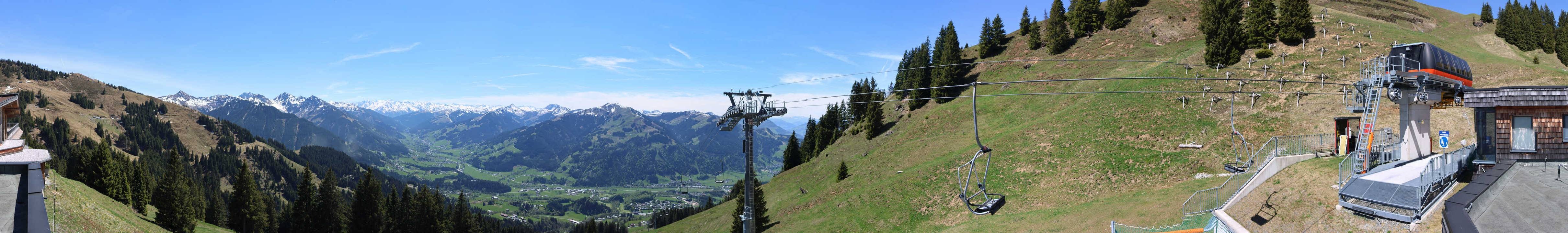 Archiv Foto Webcam Blick von der Bichlalm über Kitzbühel