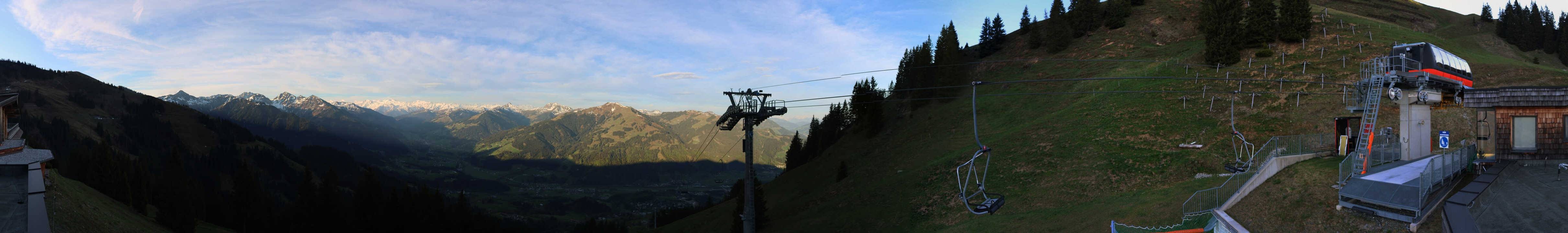 Archiv Foto Webcam Blick von der Bichlalm über Kitzbühel
