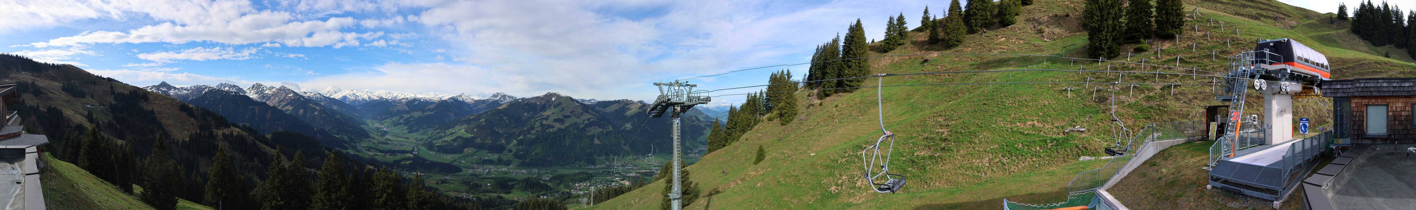 Archiv Foto Webcam Blick von der Bichlalm über Kitzbühel