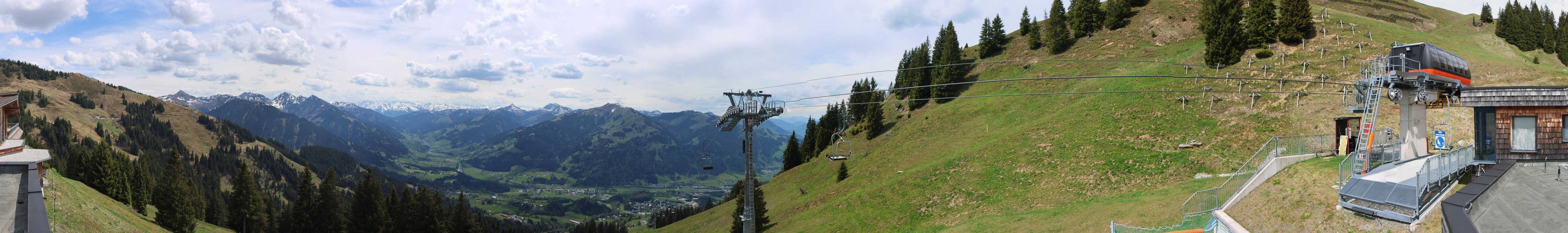 Archiv Foto Webcam Blick von der Bichlalm über Kitzbühel