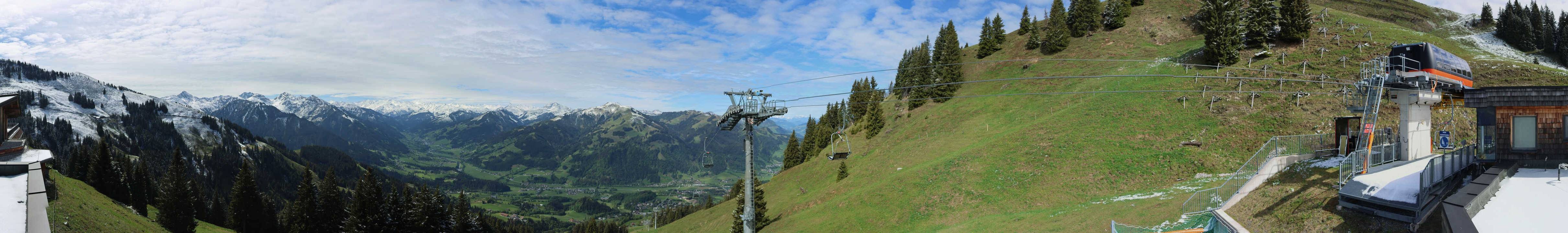 Archiv Foto Webcam Blick von der Bichlalm über Kitzbühel