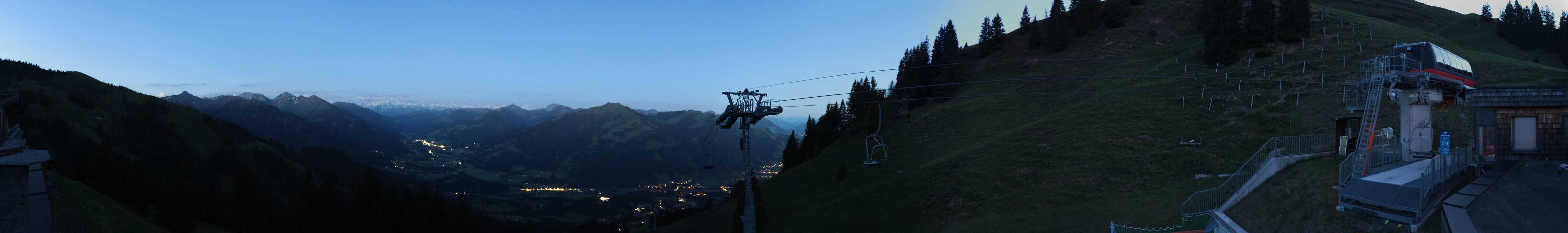 Archiv Foto Webcam Blick von der Bichlalm über Kitzbühel