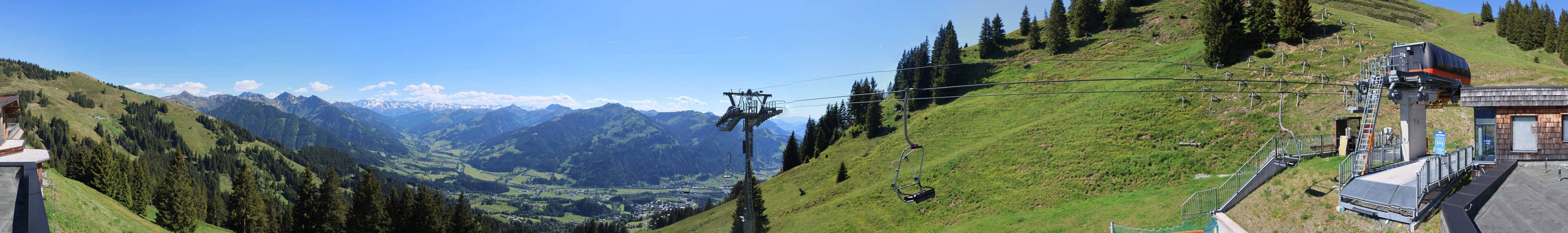 Archiv Foto Webcam Blick von der Bichlalm über Kitzbühel