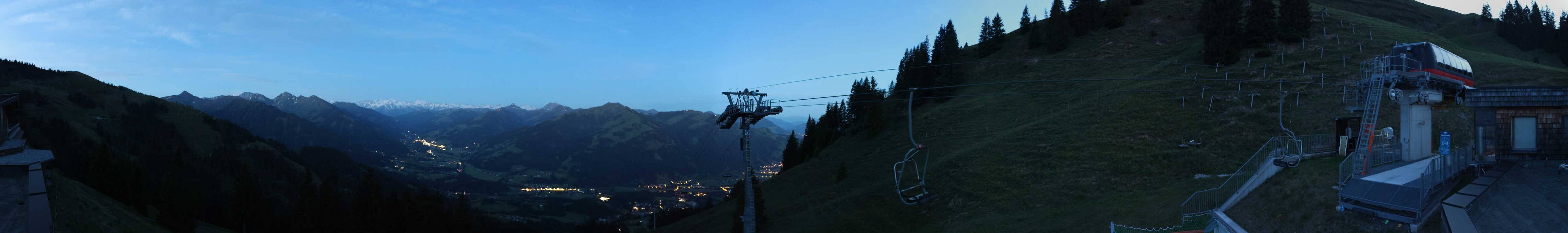 Archiv Foto Webcam Blick von der Bichlalm über Kitzbühel