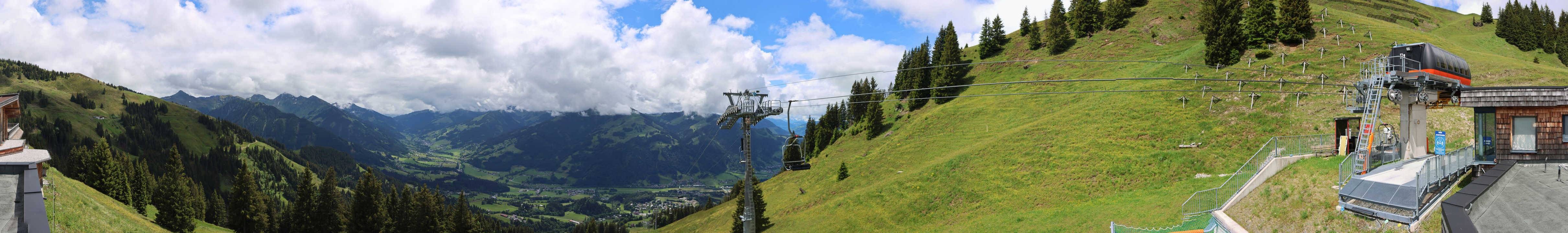 Archiv Foto Webcam Blick von der Bichlalm über Kitzbühel