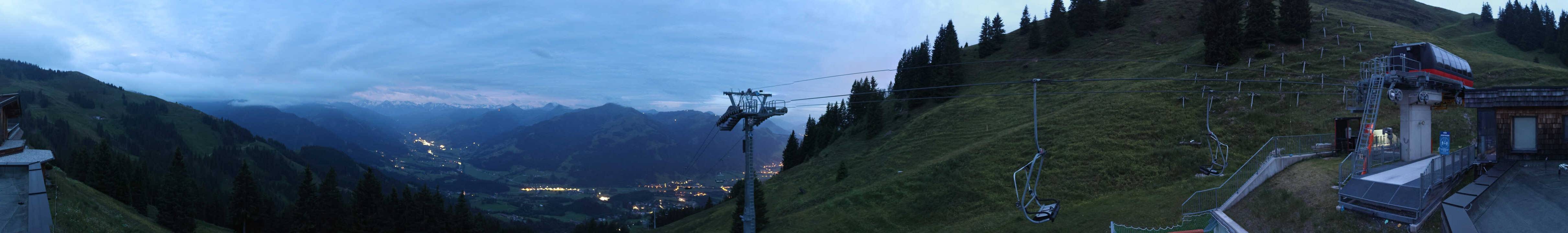 Archiv Foto Webcam Blick von der Bichlalm über Kitzbühel