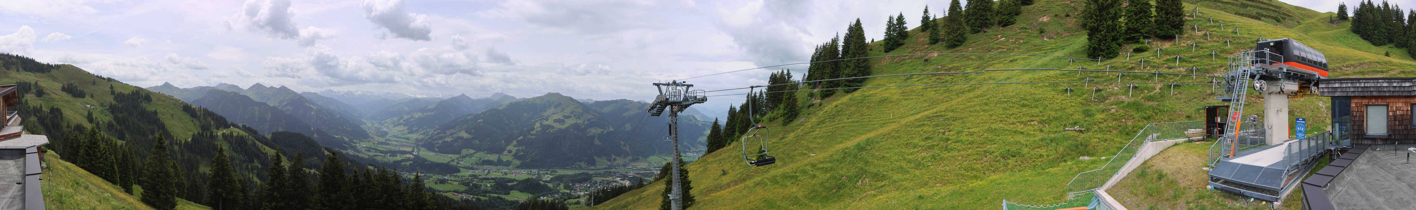 Archiv Foto Webcam Blick von der Bichlalm über Kitzbühel