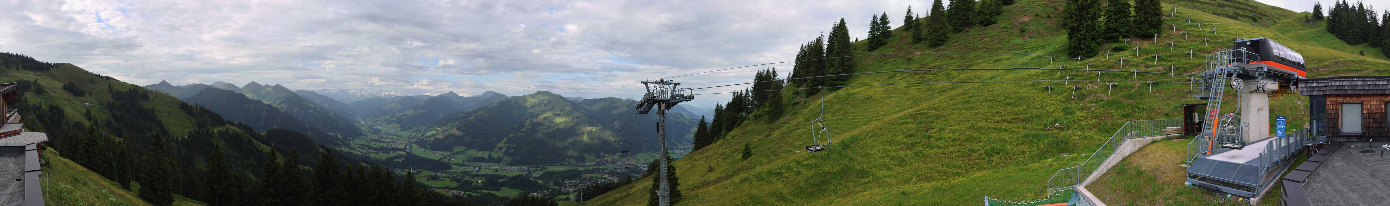 Archiv Foto Webcam Blick von der Bichlalm über Kitzbühel