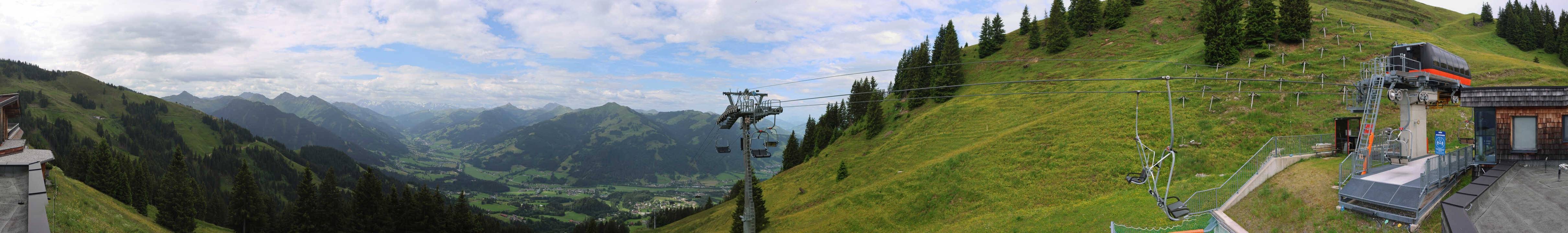 Archiv Foto Webcam Blick von der Bichlalm über Kitzbühel
