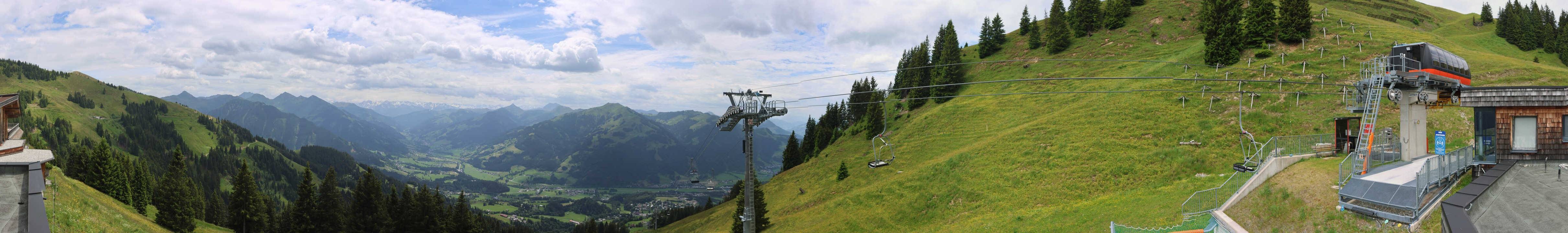 Archiv Foto Webcam Blick von der Bichlalm über Kitzbühel