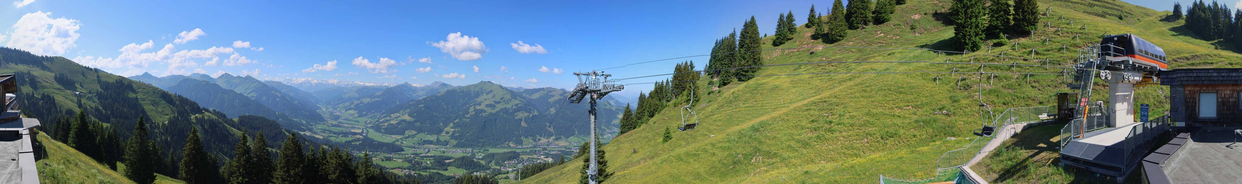 Archiv Foto Webcam Blick von der Bichlalm über Kitzbühel