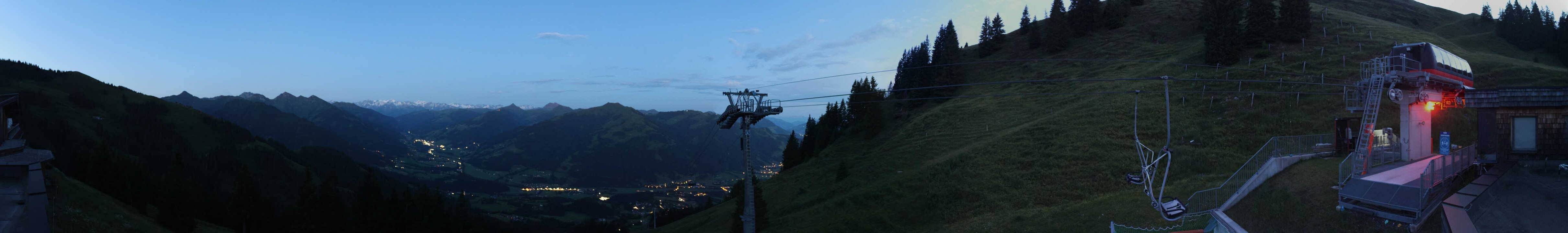 Archiv Foto Webcam Blick von der Bichlalm über Kitzbühel