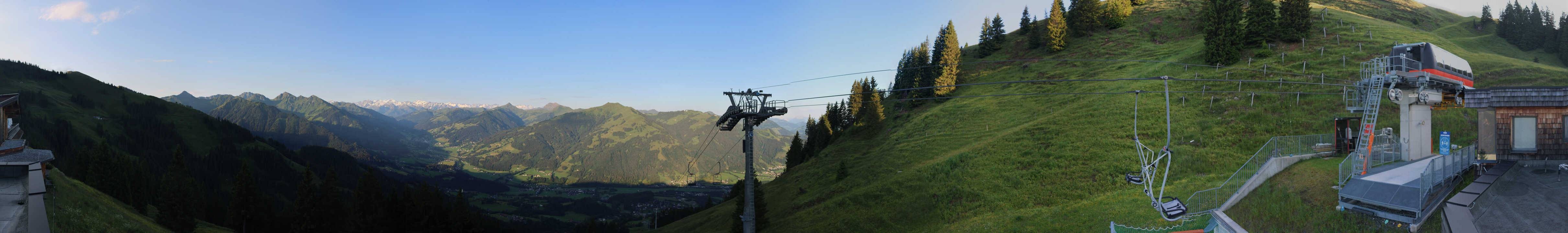 Archiv Foto Webcam Blick von der Bichlalm über Kitzbühel